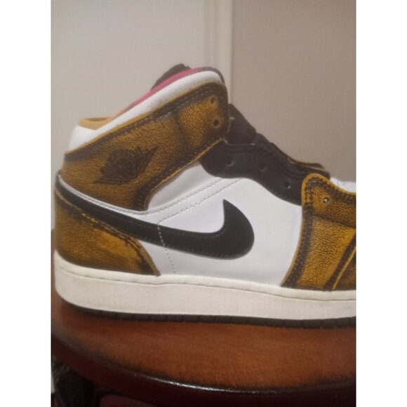 Nike Air Jordan 1 Mid Se Gs Suze 7Y Wear-away Taxi Yellow Black Aj1 DQ8418071 - Picture 5 of 14